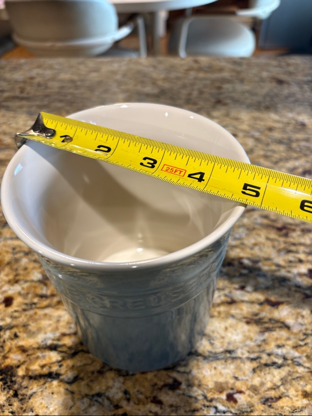 Le Creuset Stoneware 1L Utensil Crock, Sea Salt - Picture 8 of 10